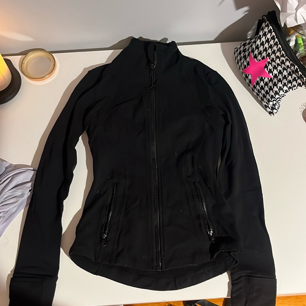 Lululemon define jacket size 4